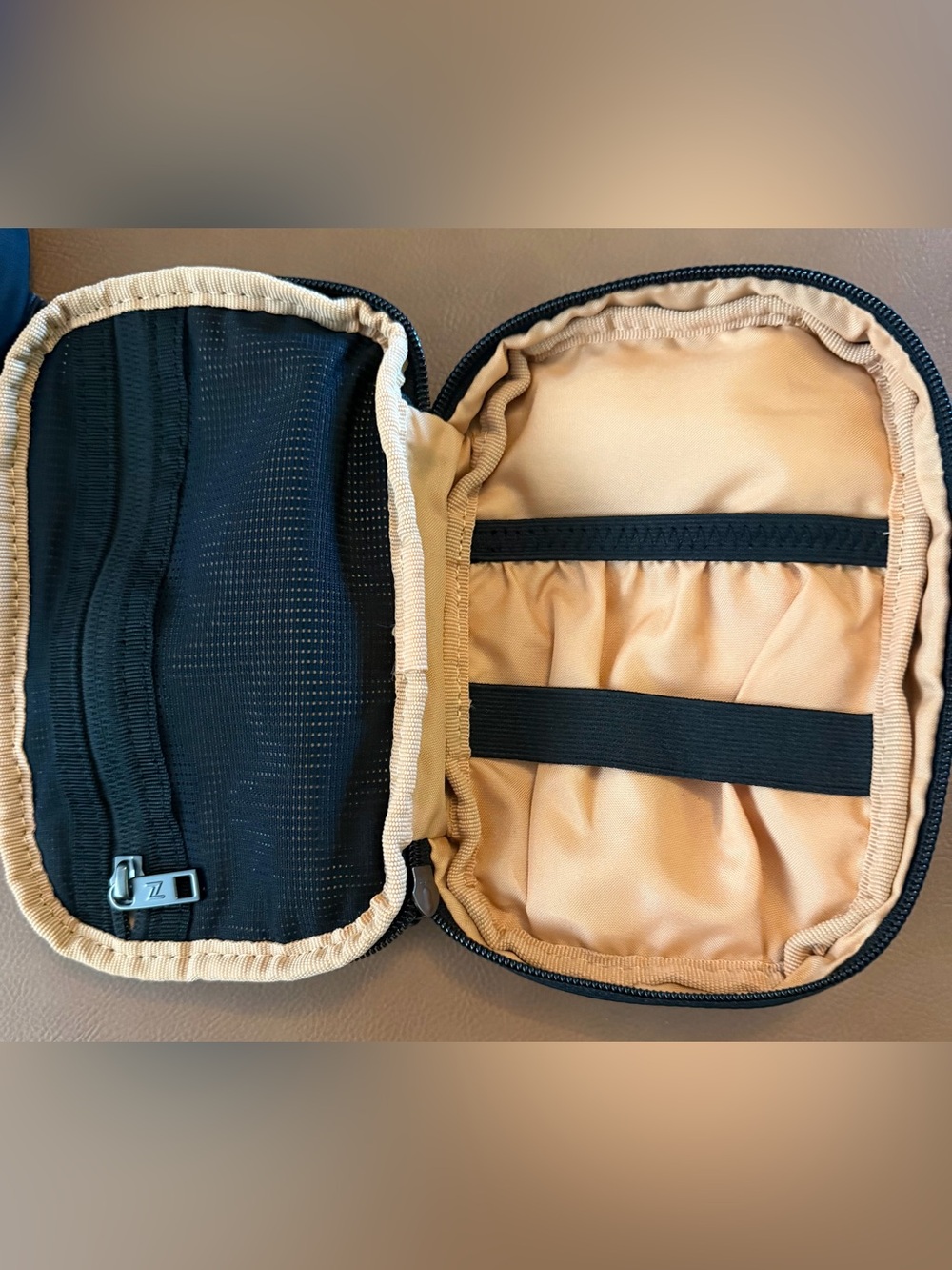 NWOT Nomad Lane Accessory Set - Picture 4 of 5
